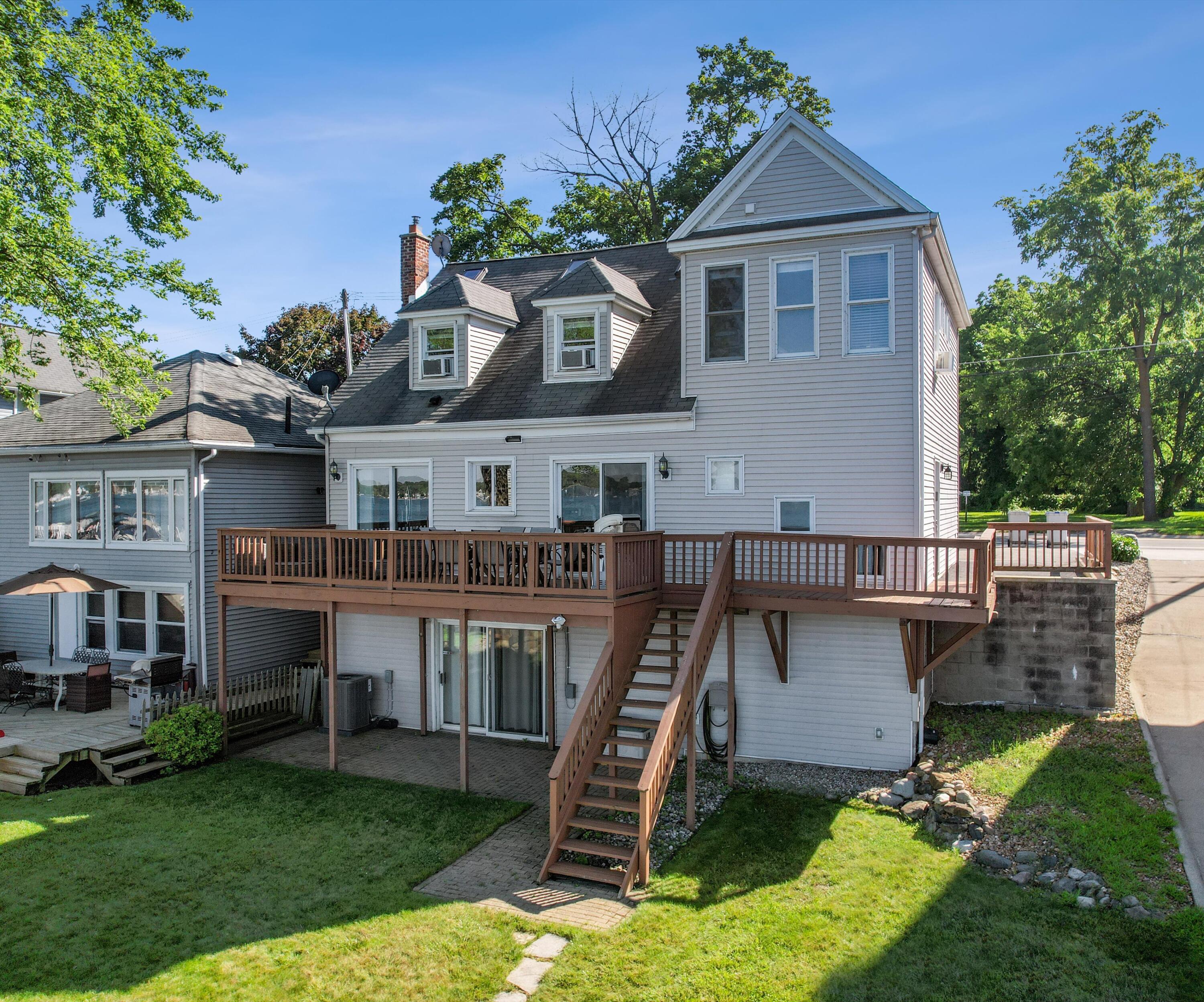 9638 Main Street