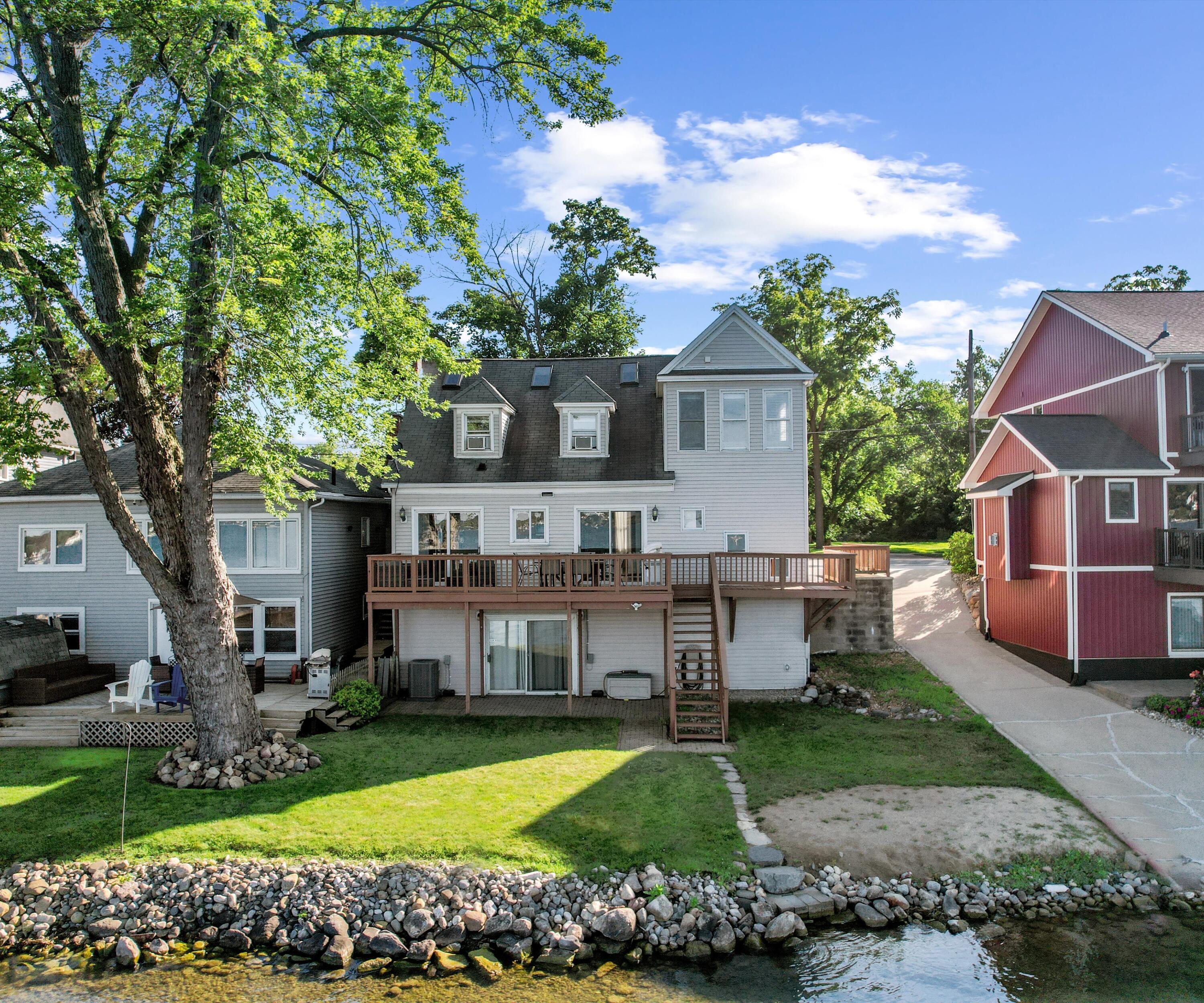 9638 Main Street