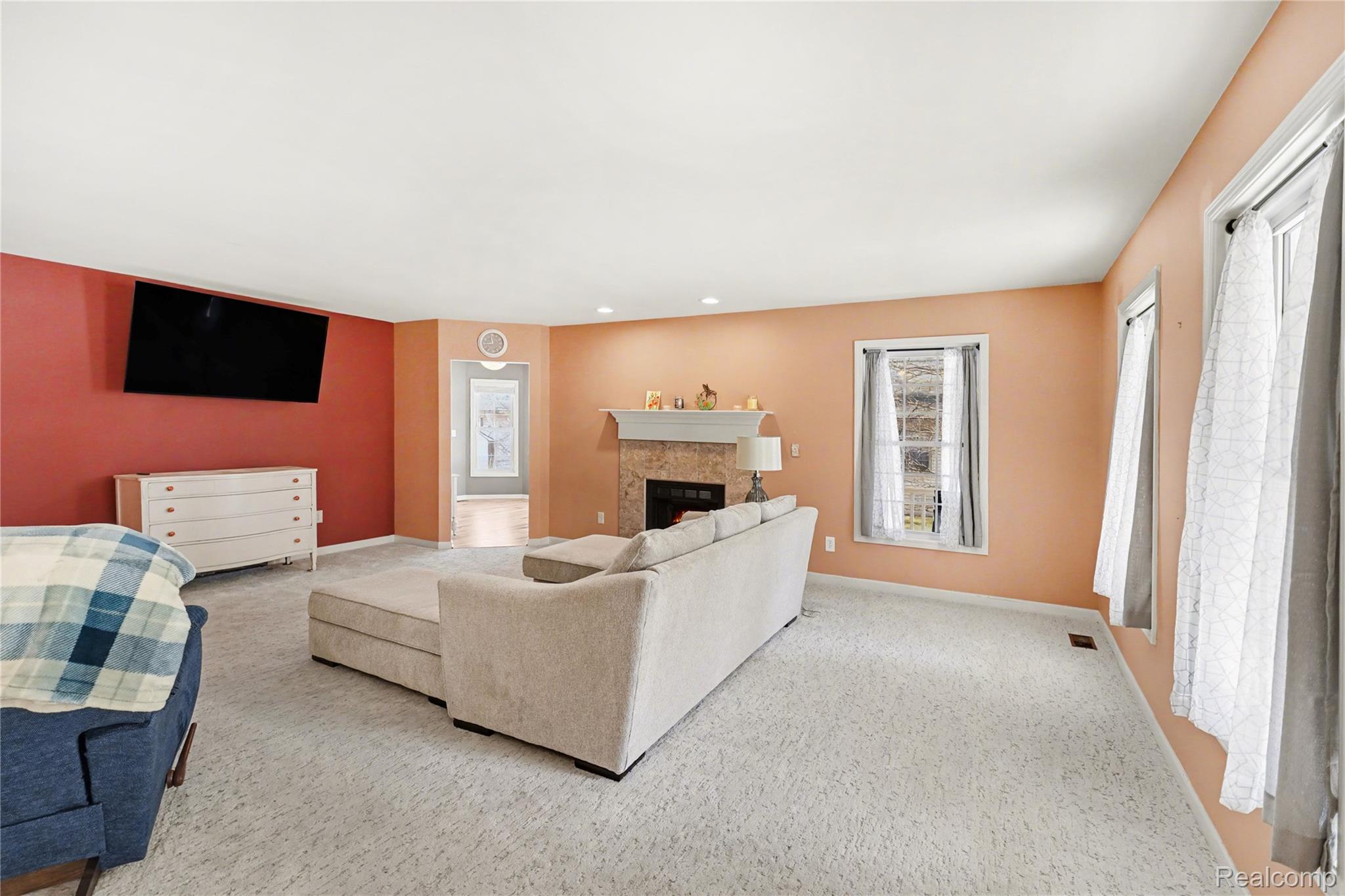 8530 Pineview Lake Drive