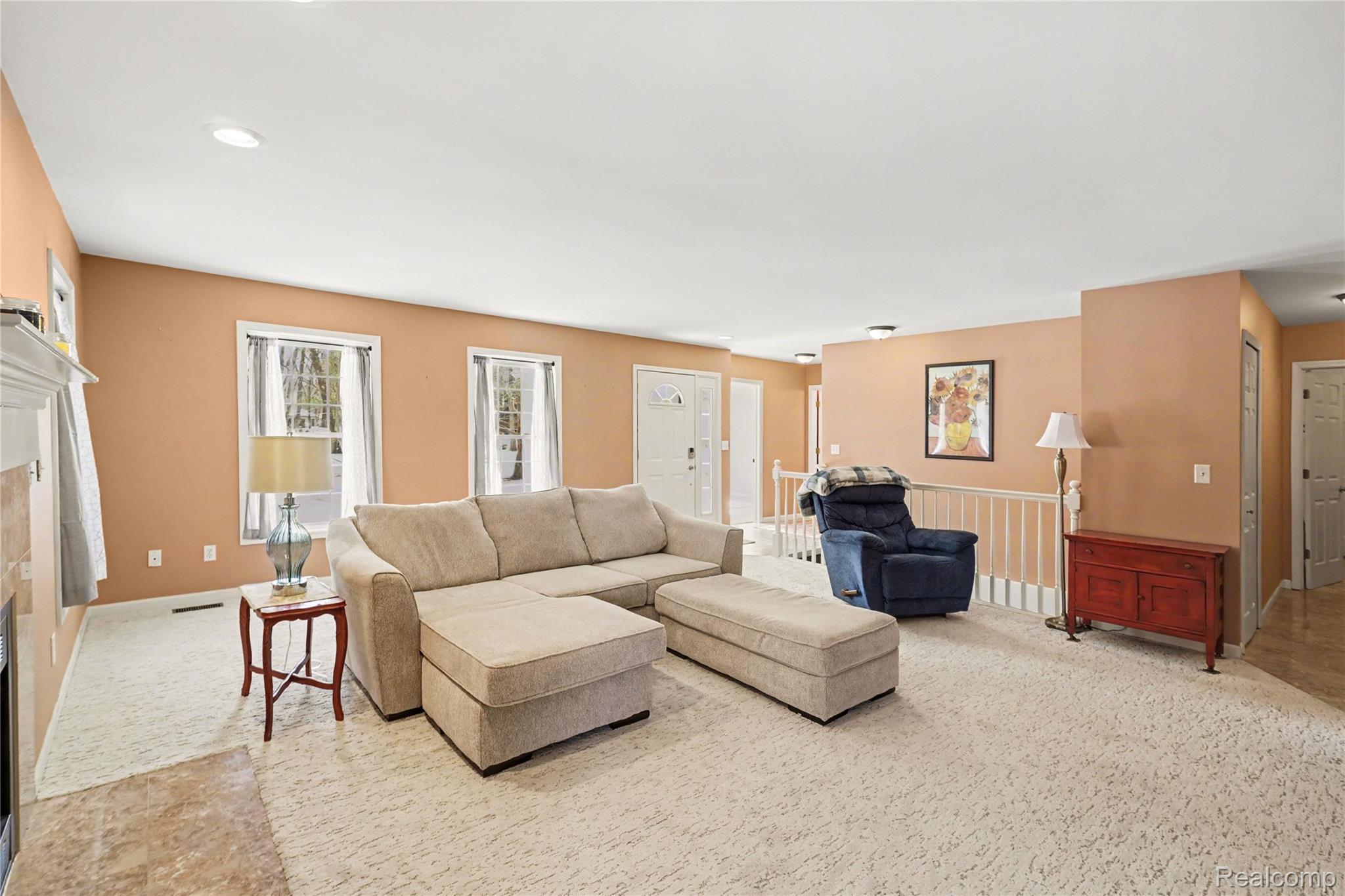 8530 Pineview Lake Drive