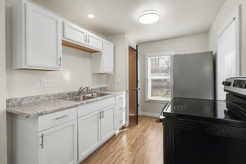 Tiny photo for 620 Charlotte Avenue, Kalamazoo City, MI 49048 (MLS # 66026009053)