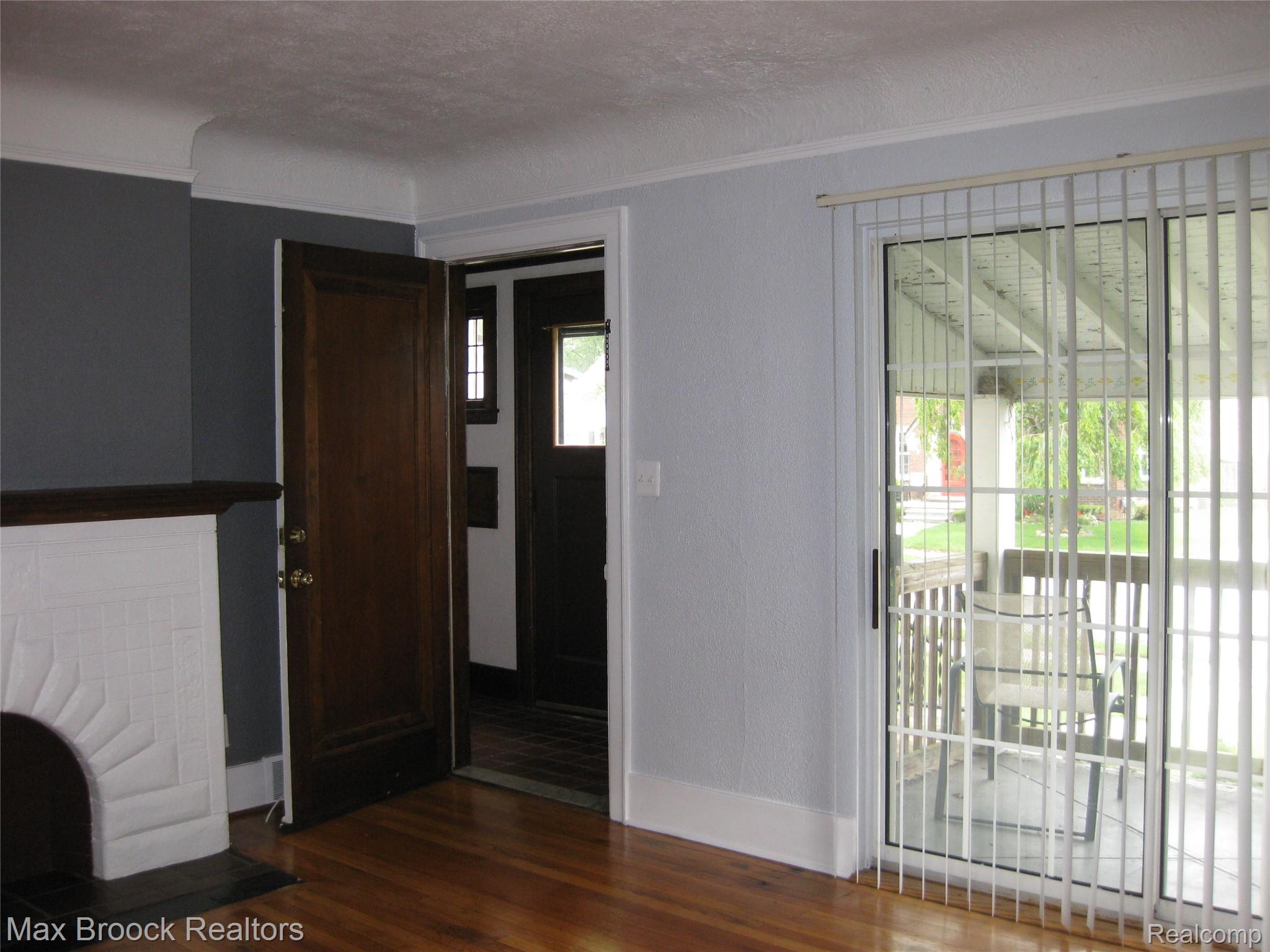 1265 S Franklin Road S