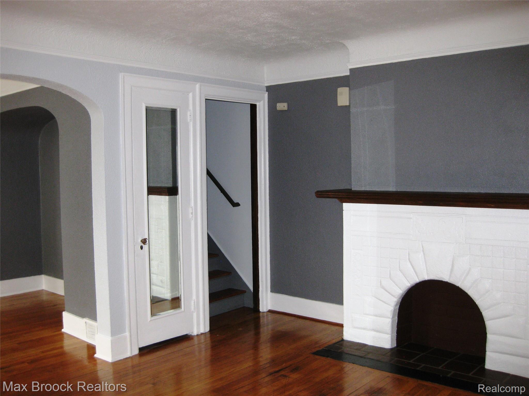 1265 S Franklin Road S