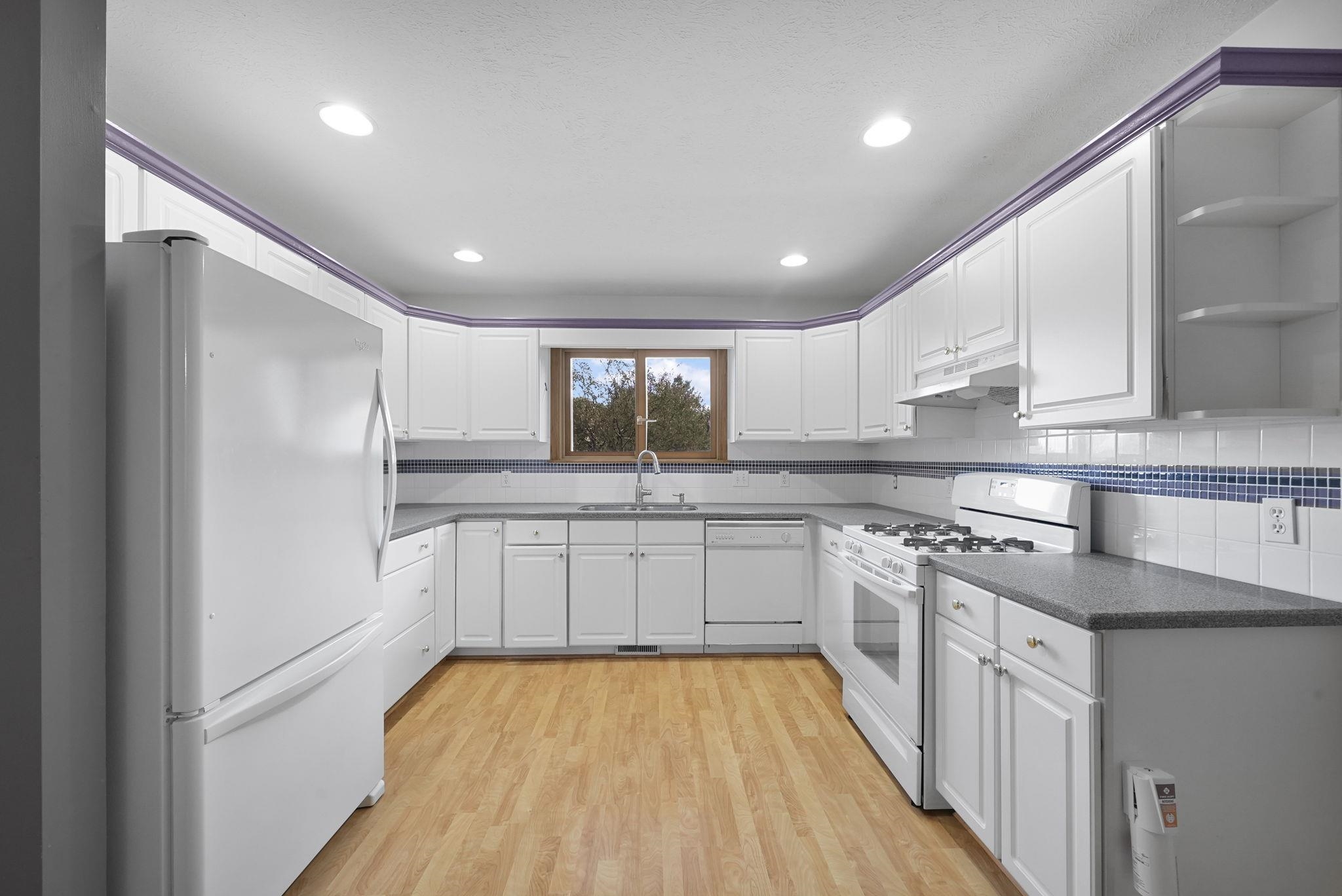 1251 Farmington Drive