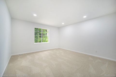 Tiny photo for 10303 9 Mile Road, Green Oak Township, MI 48189 (MLS # 20261010265)