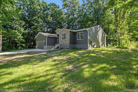 Tiny photo for 10303 9 Mile Road, Green Oak Township, MI 48189 (MLS # 20261010265)