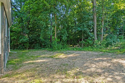 Tiny photo for 10303 9 Mile Road, Green Oak Township, MI 48189 (MLS # 20261010265)