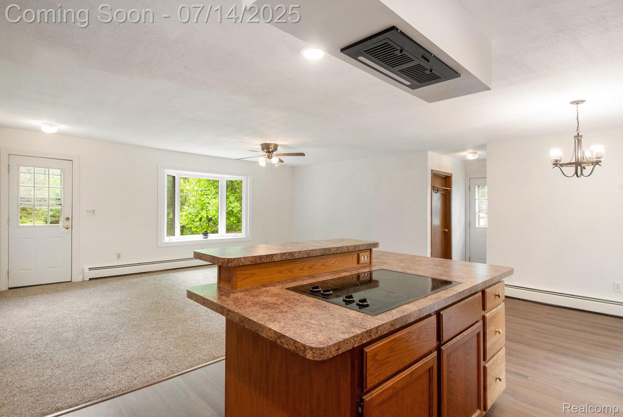 1400 HOSKINS Drive
