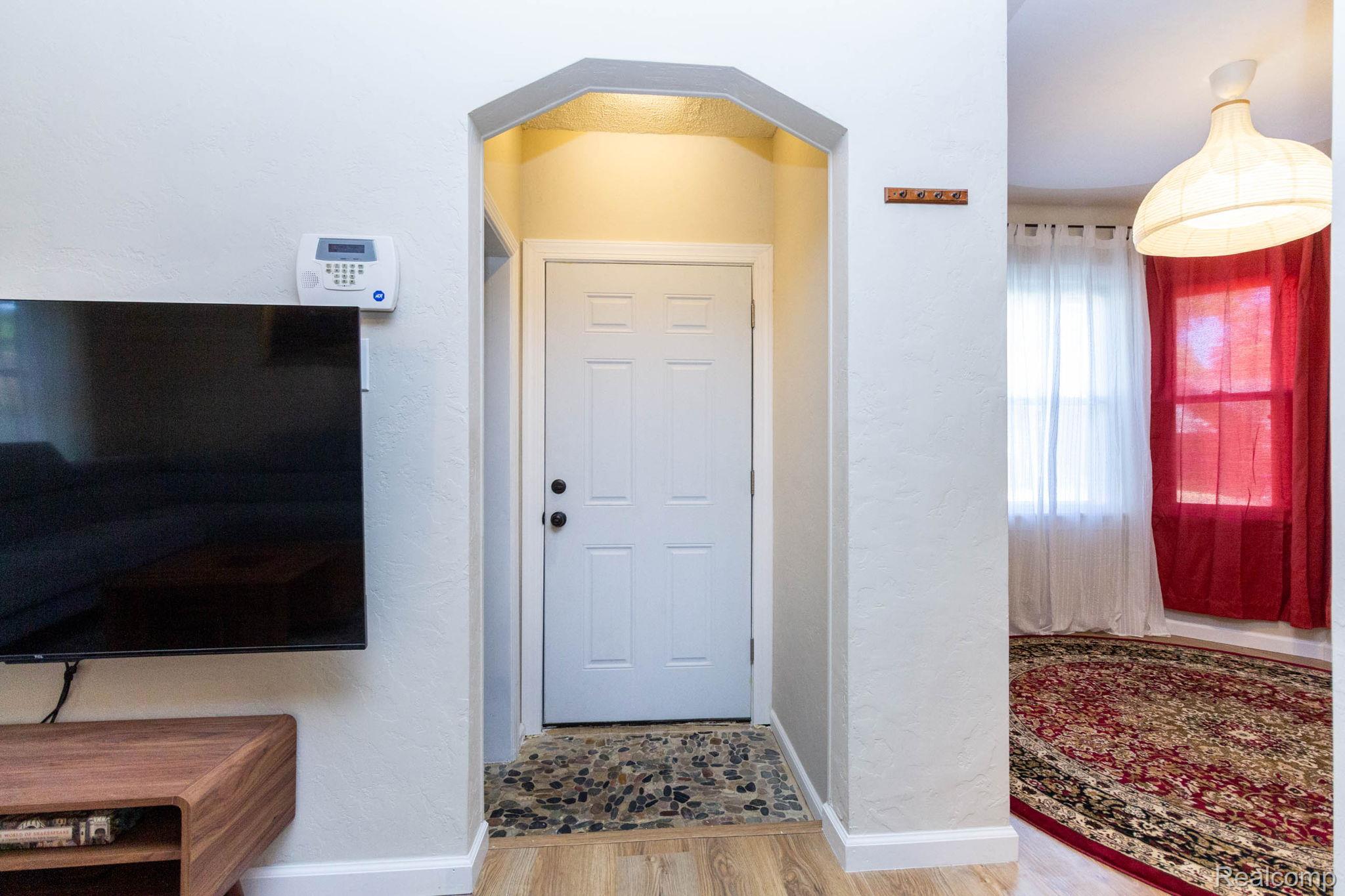 9572 Beaverland
