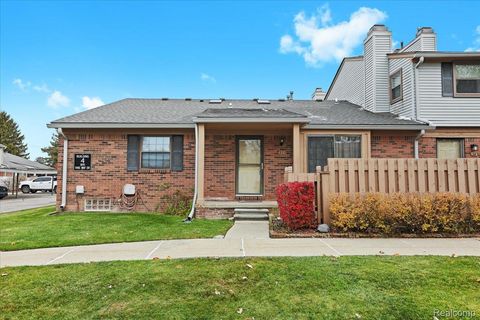 1891 Vine Way Drive 27 Canton Charter Township MI 48188