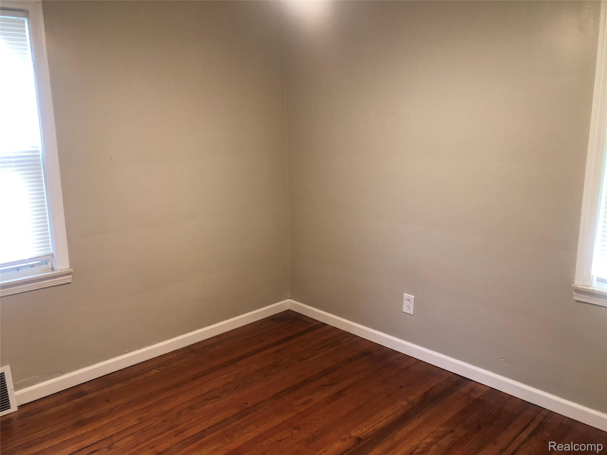 Highland Park City, Michigan 48203, United States, 3 Bedrooms Bedrooms, ,2 BathroomsBathrooms,Residential,Active,196552