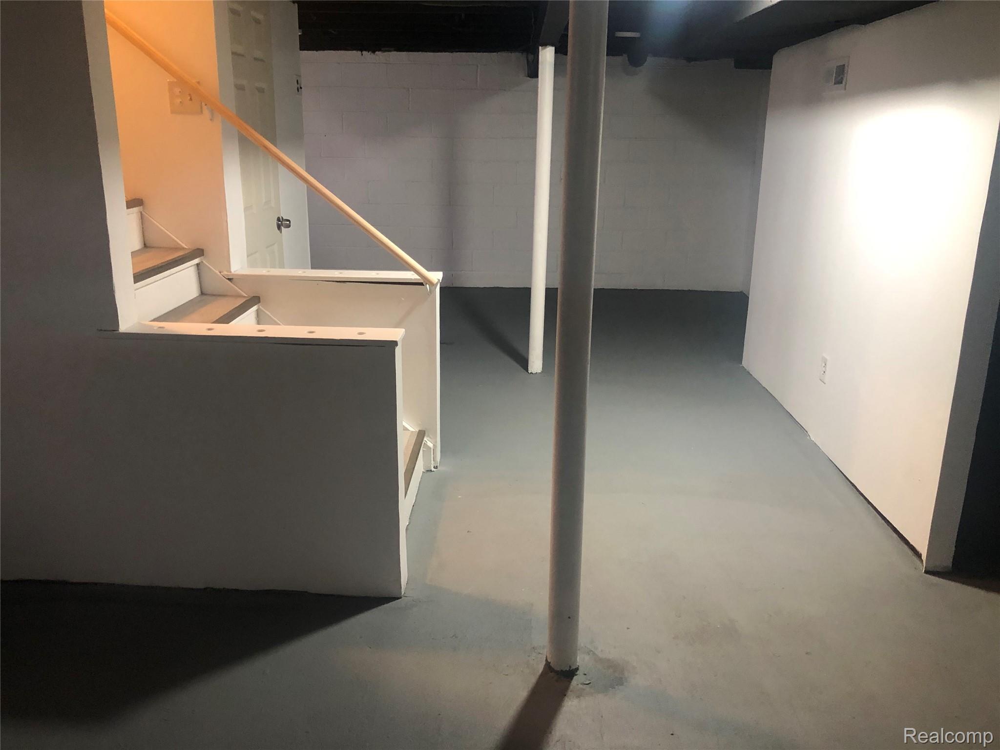 Highland Park City, Michigan 48203, United States, 3 Bedrooms Bedrooms, ,2 BathroomsBathrooms,Residential,Active,196552