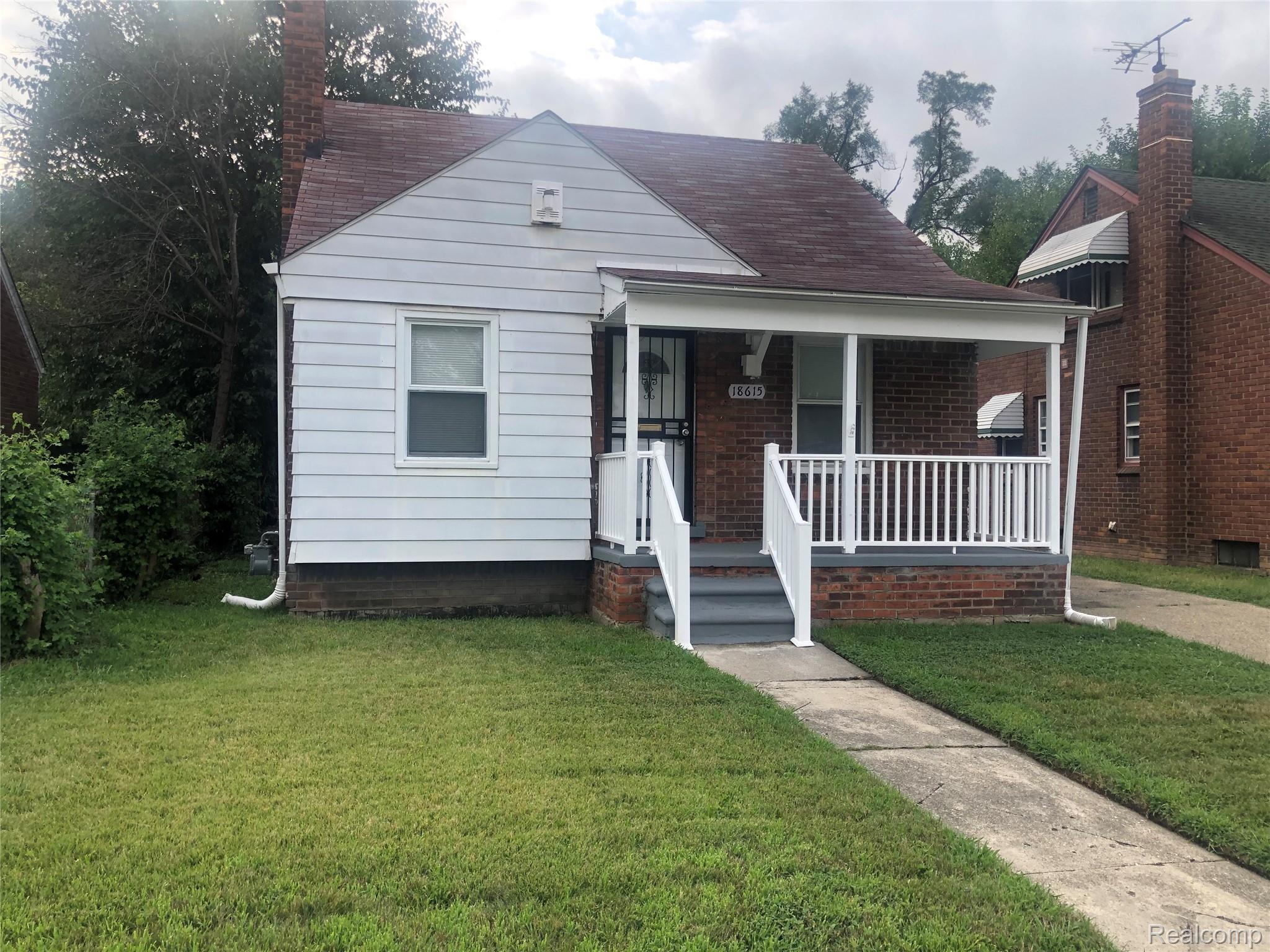 Highland Park City, Michigan 48203, United States, 3 Bedrooms Bedrooms, ,2 BathroomsBathrooms,Residential,Active,196552