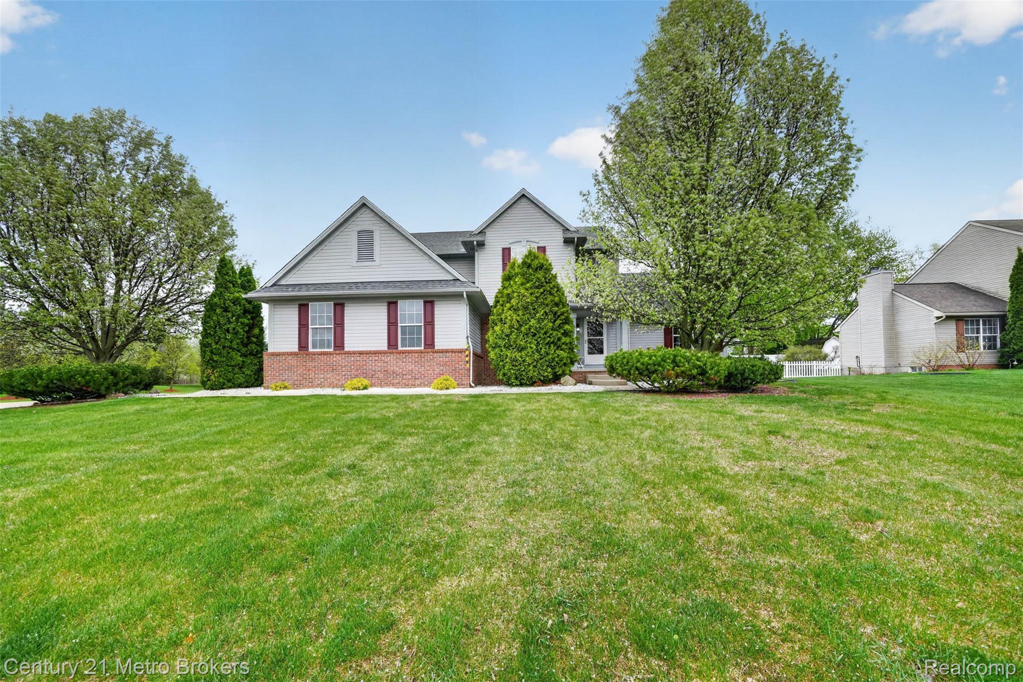 5265 Genesee Oaks Court