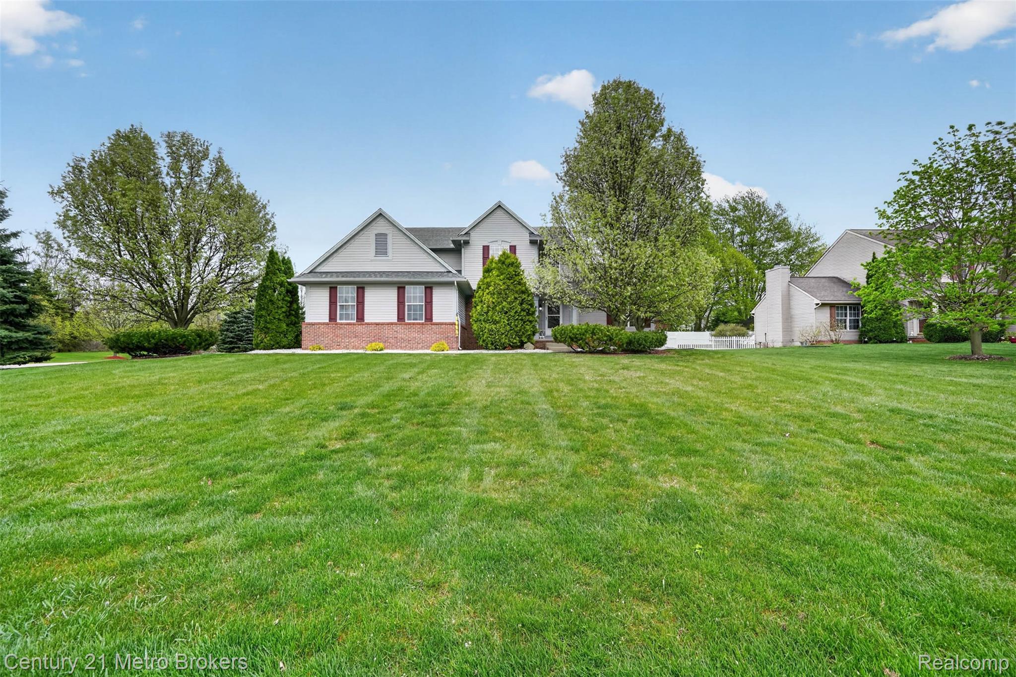 5265 Genesee Oaks Court
