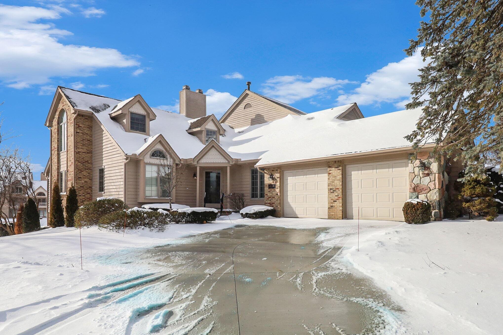 18269 Blue Heron Drive E 16