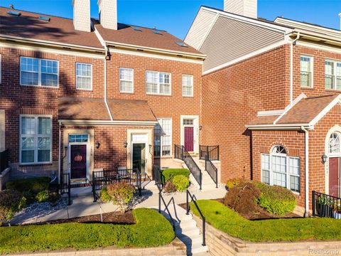 2870 Van Alstyne Street Wyandotte City MI 48192