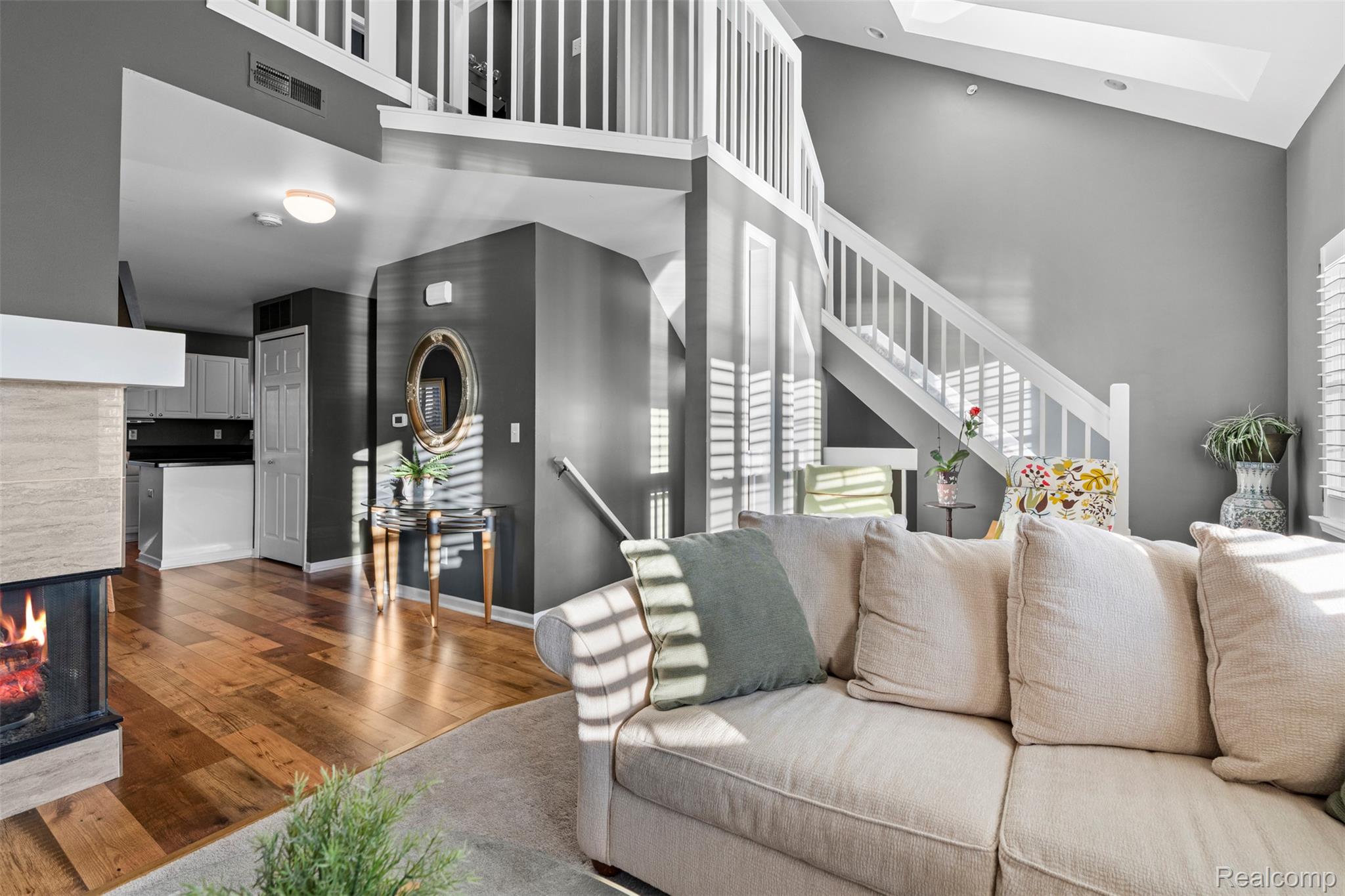 2870 Van Alstyne Street