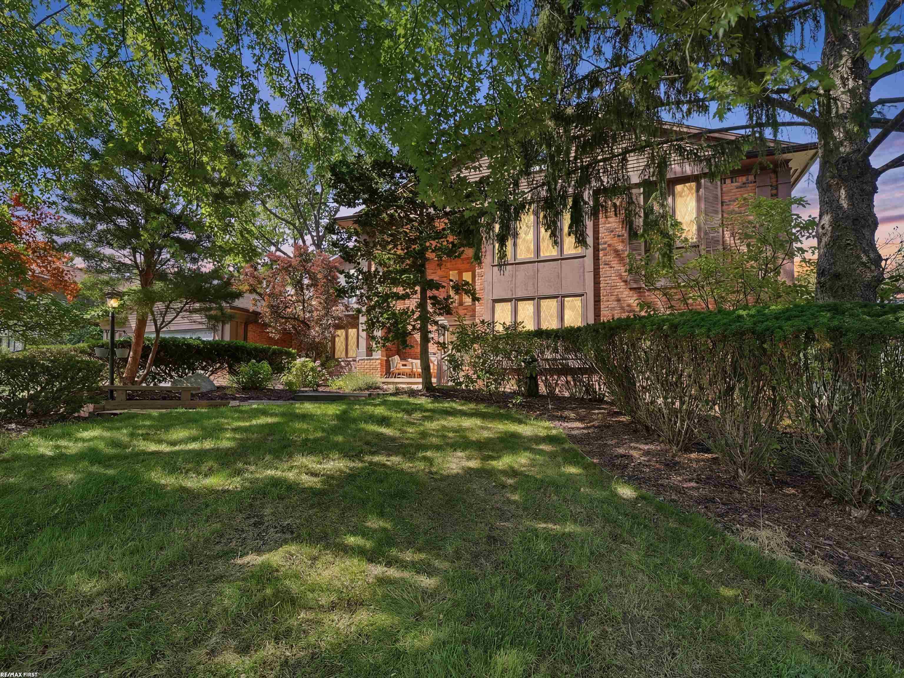 4677 Rolling Ridge Road