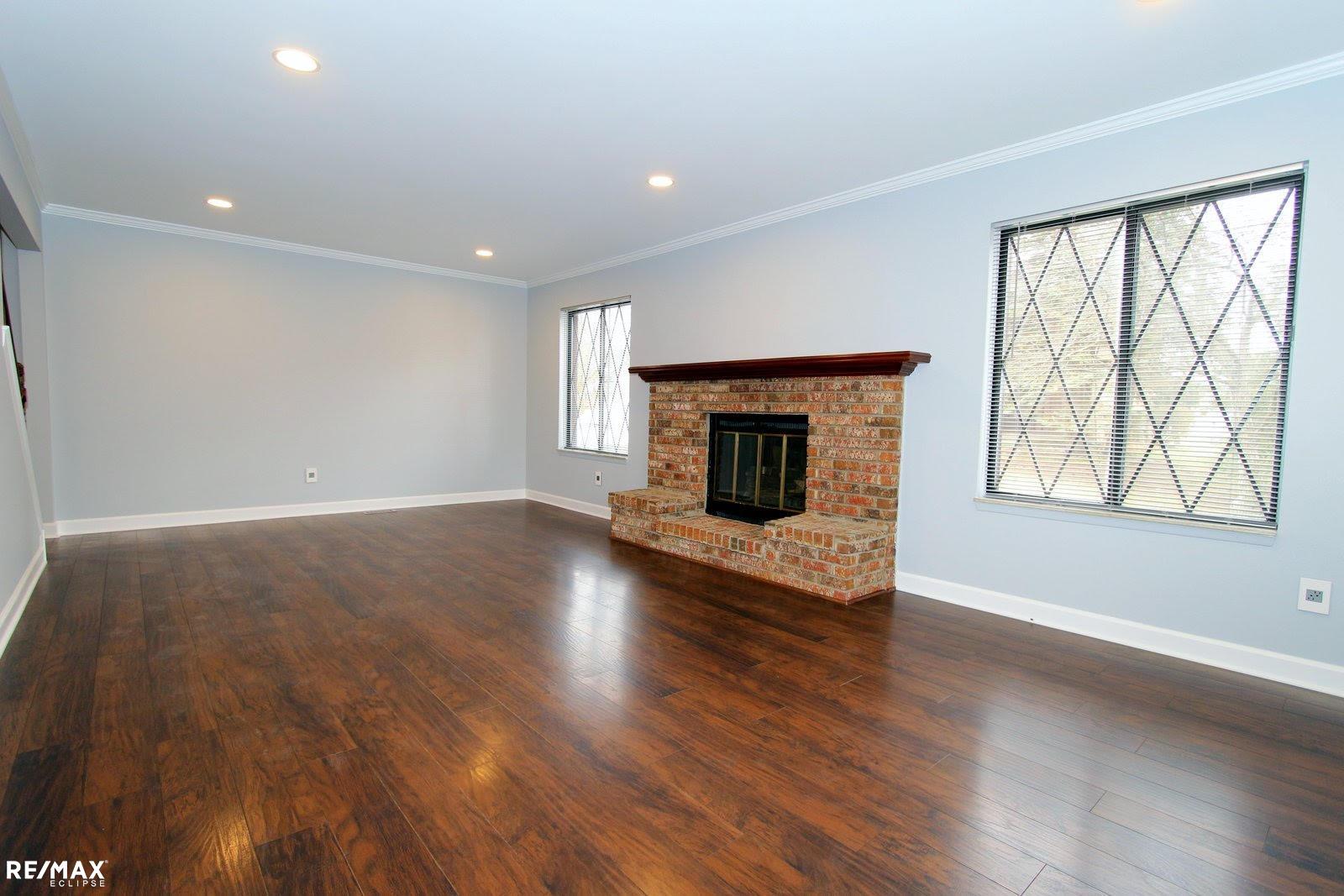 1970 Pondview Court