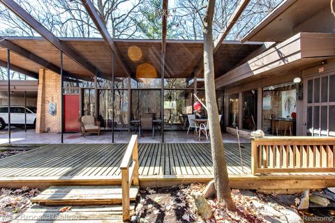 30875 Franklin Road Franklin Village MI 48025