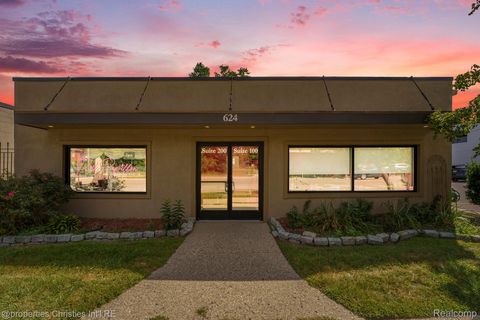 624 Livernois Street Ferndale City MI 48220