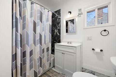 Tiny photo for 2220 Collingwood Street, Detroit City, MI 48206 (MLS # 20261015359)