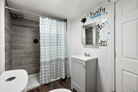 Tiny photo for 2220 Collingwood Street, Detroit City, MI 48206 (MLS # 20261015359)