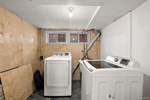 Tiny photo for 2220 Collingwood Street, Detroit City, MI 48206 (MLS # 20261015359)