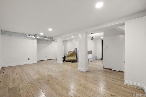 Tiny photo for 2220 Collingwood Street, Detroit City, MI 48206 (MLS # 20261015359)