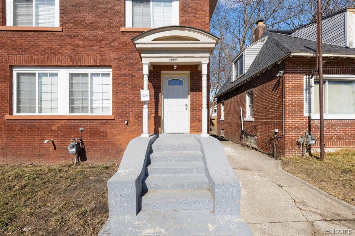 2220 Collingwood Street