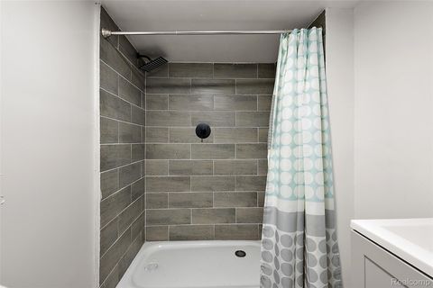 Tiny photo for 2220 Collingwood Street, Detroit City, MI 48206 (MLS # 20261015359)