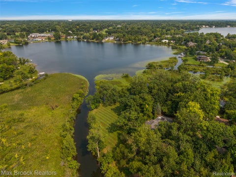 Photo for 1574 Indianwood Court