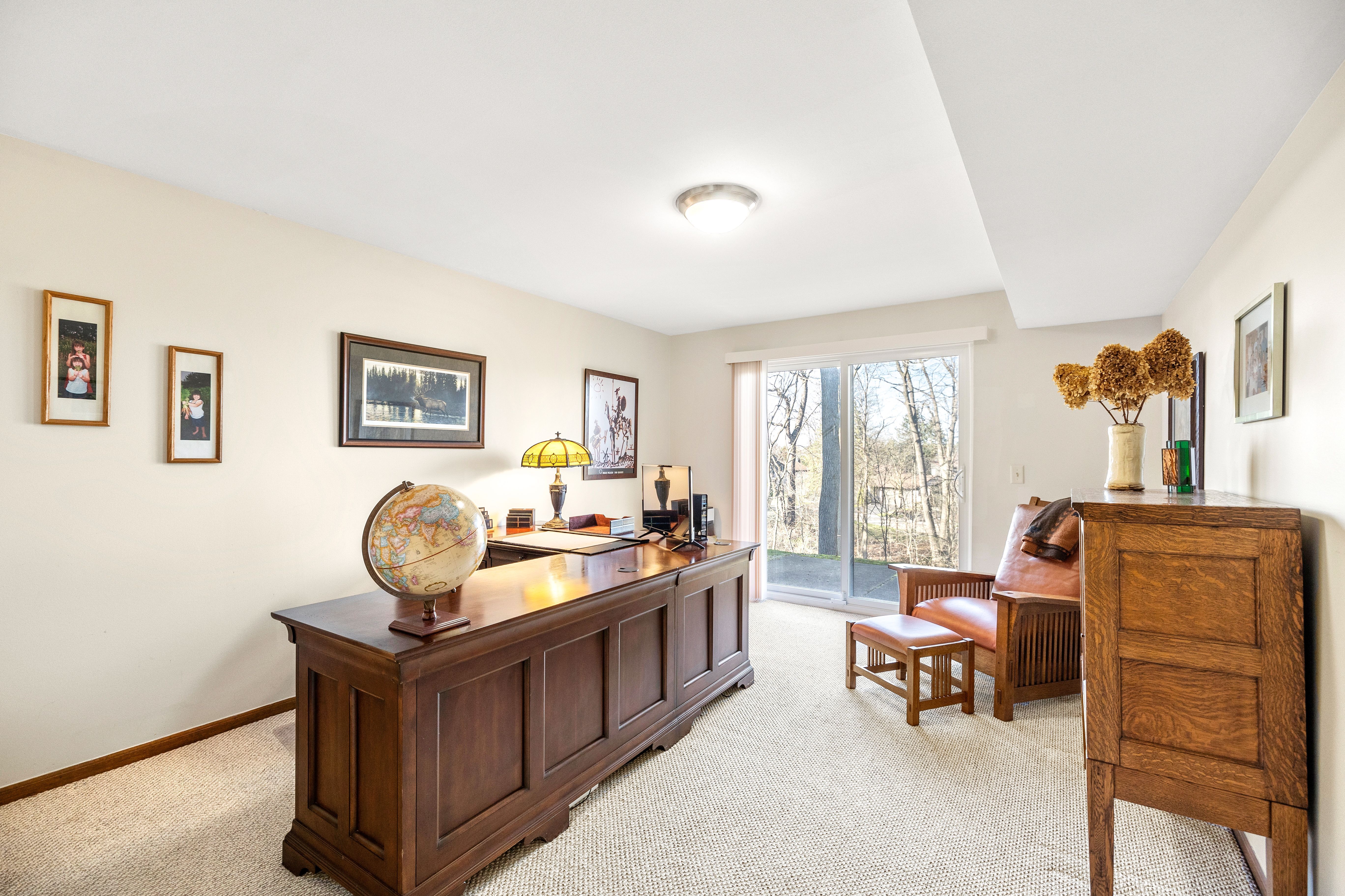 4237 SAWGRASS Drive
