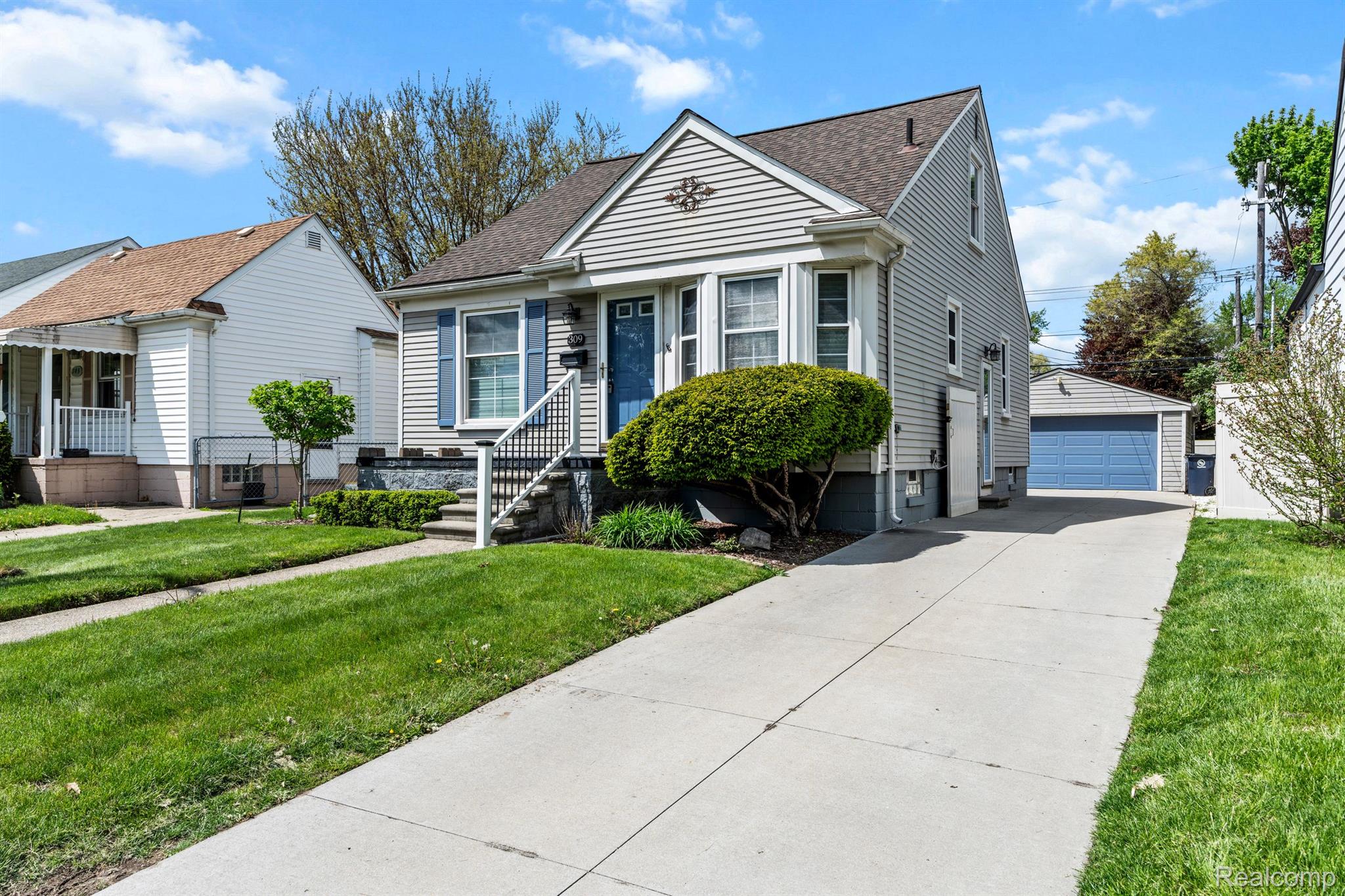 309 E 12 MILE Road