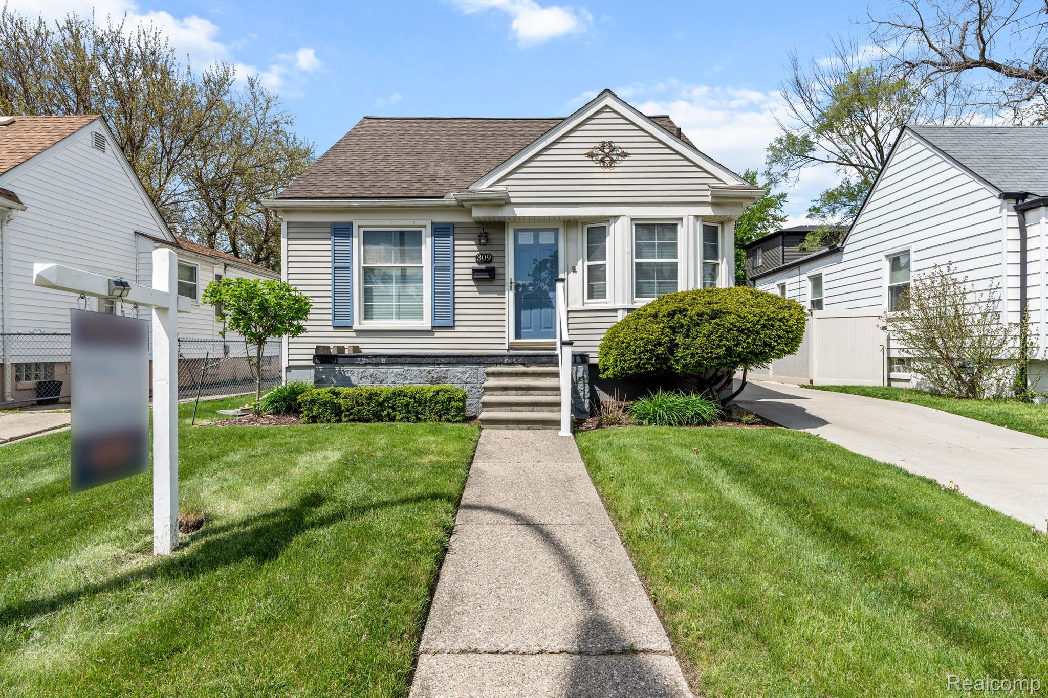 309 E 12 MILE Road