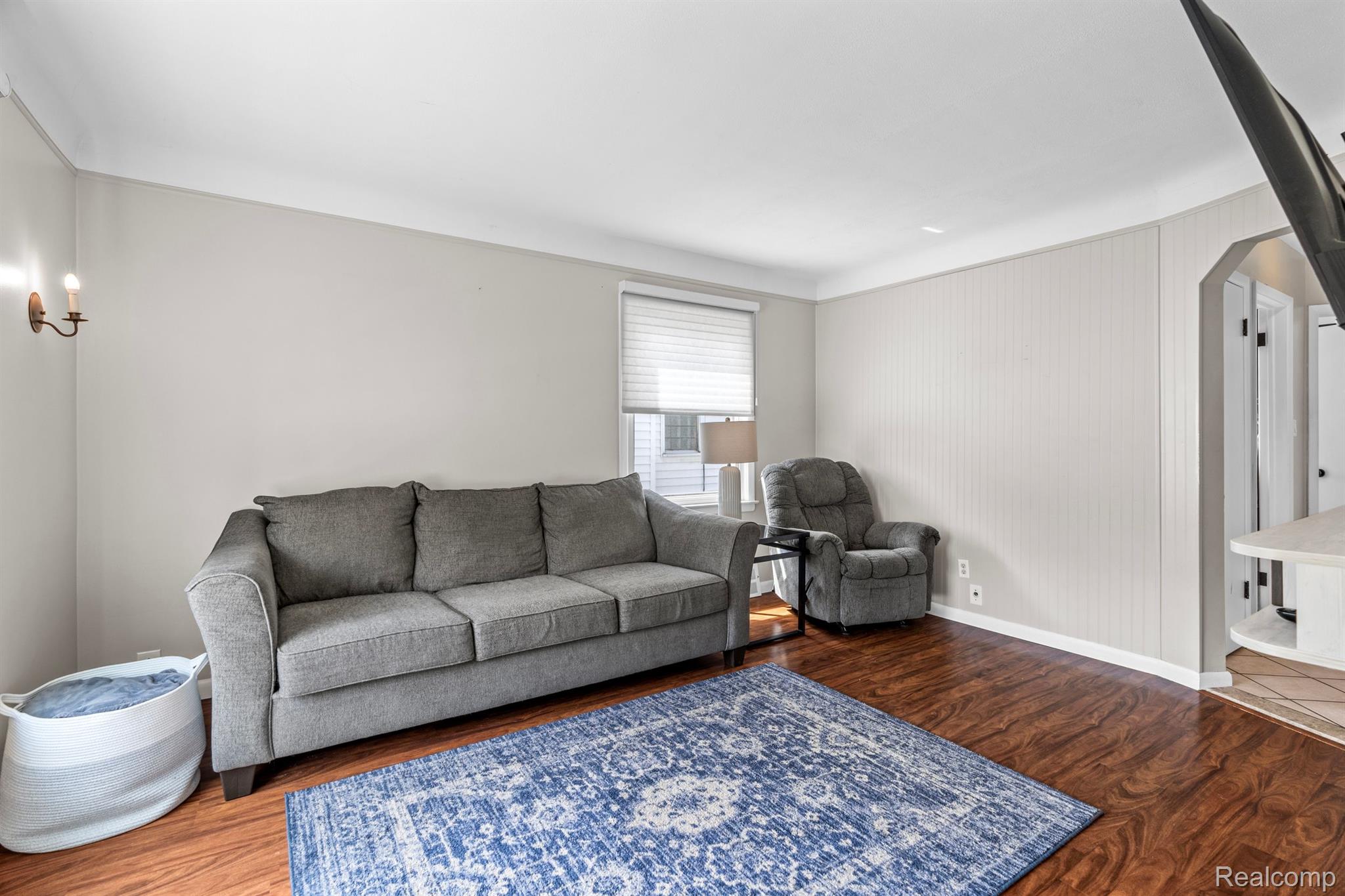 309 E 12 MILE Road