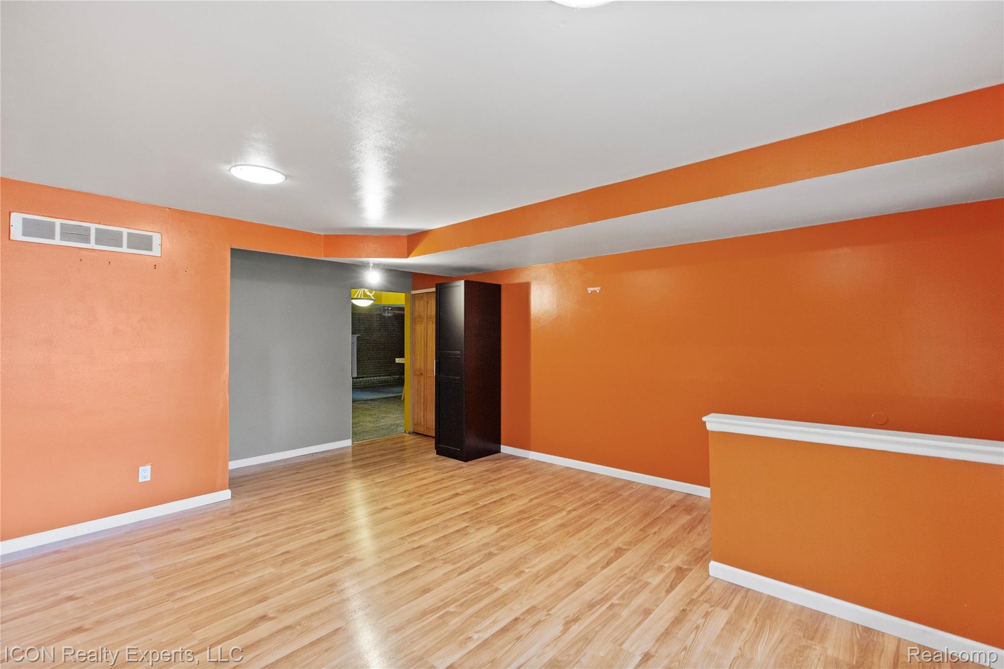 25150 Briarbank Avenue