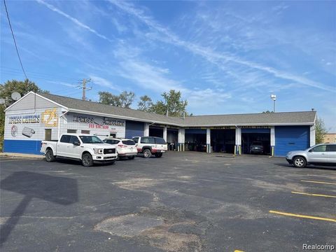 15430 FENKELL Street Detroit City MI 48227