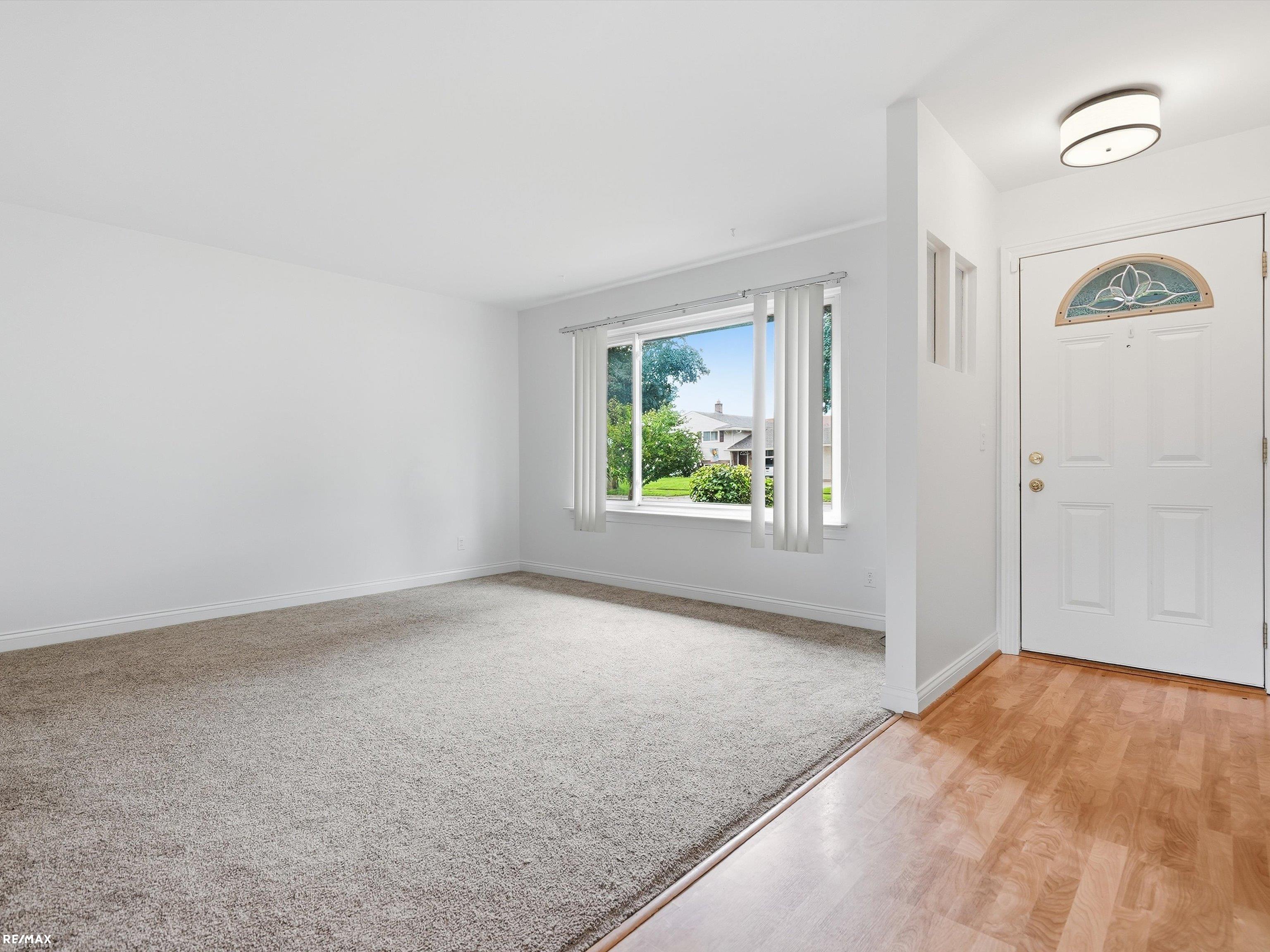 8744 Leslie Drive