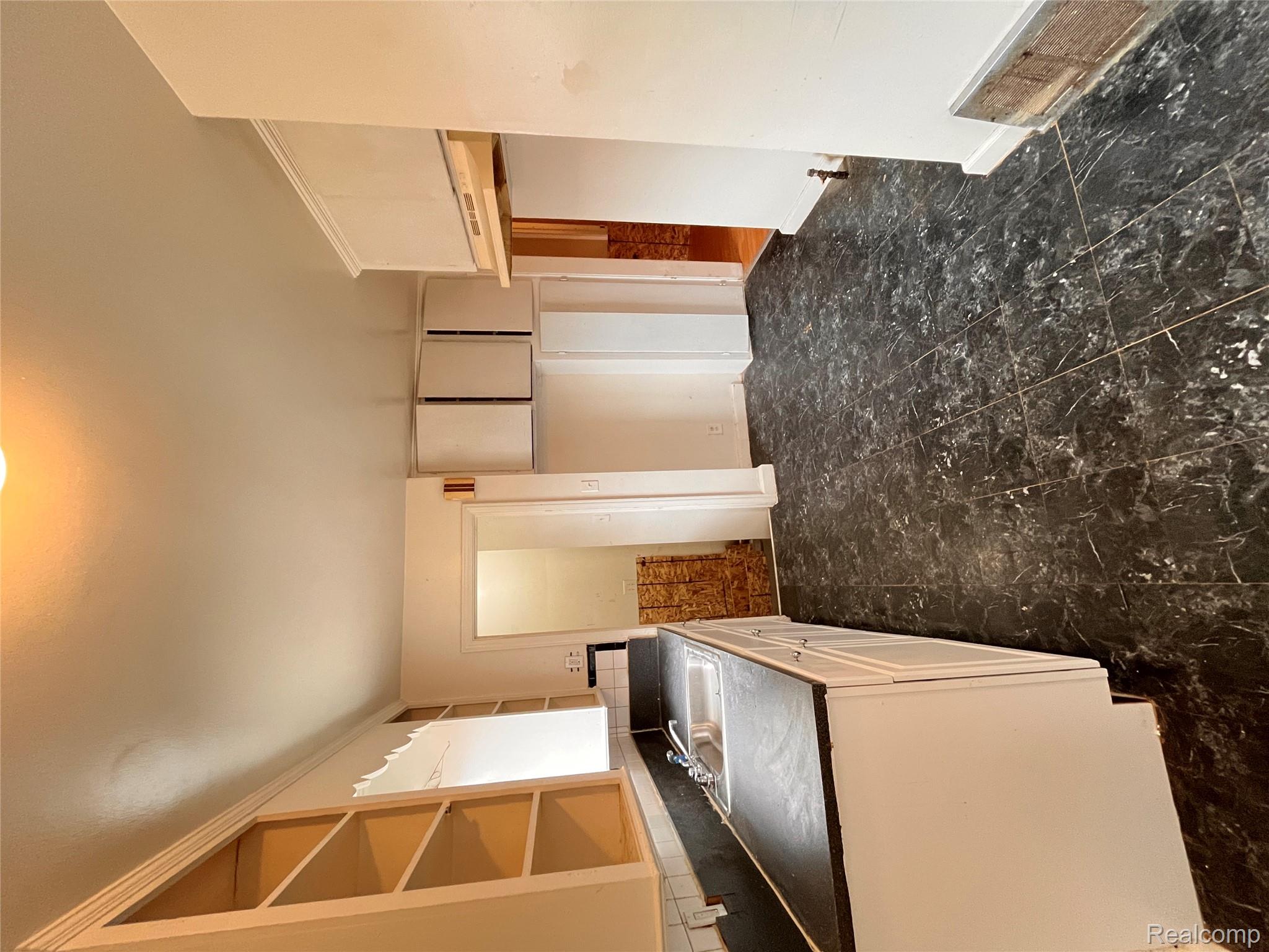 15260 Eastburn Street