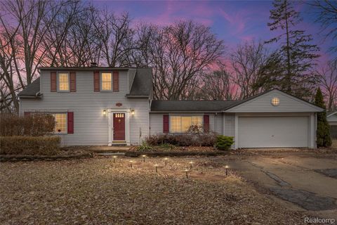 19325 Brentwood Street Livonia City MI 48152