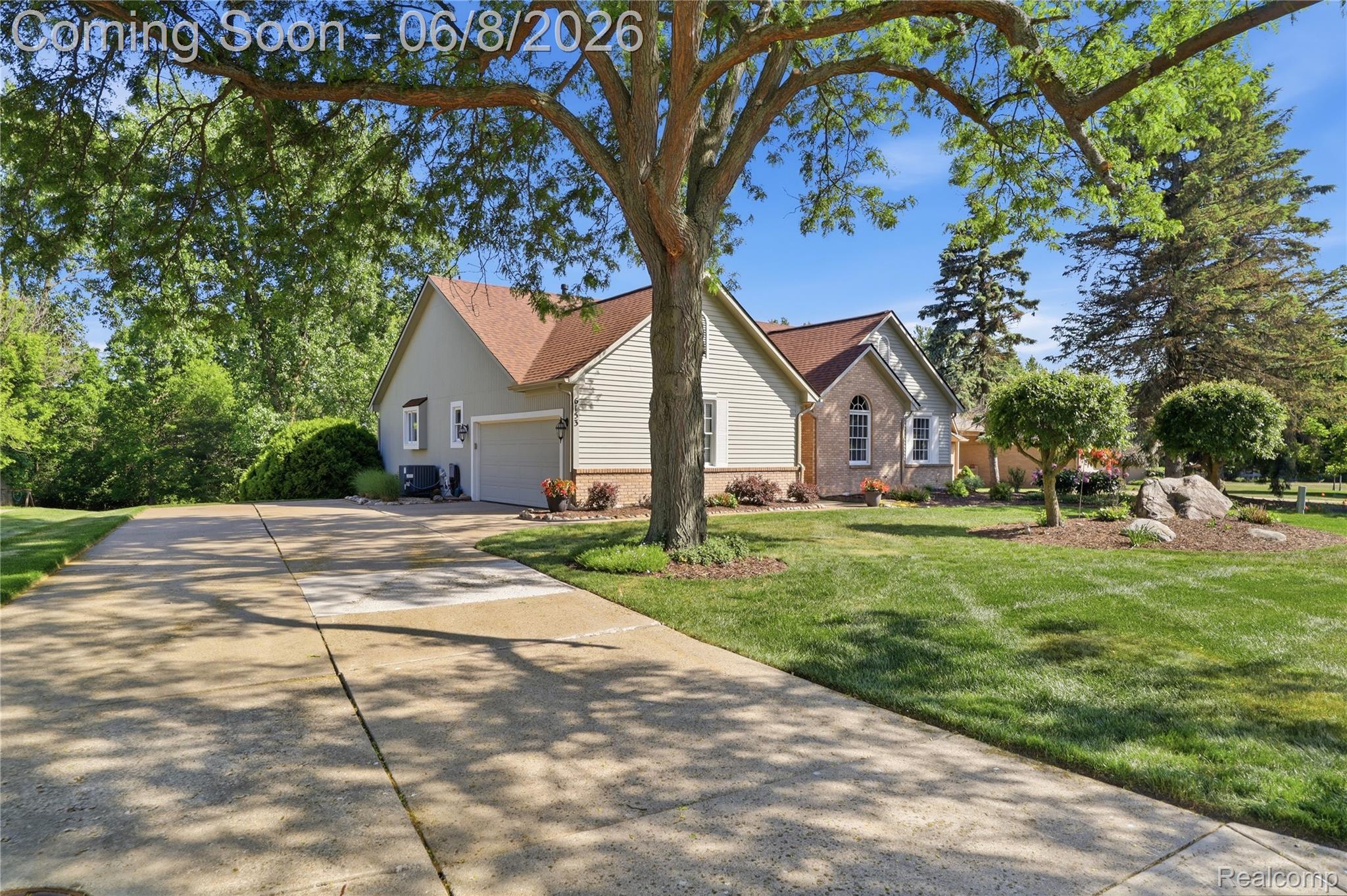 6153 Pine Creek Court