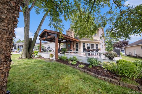 4106 Shoreview Lane Hamburg Township MI 48189