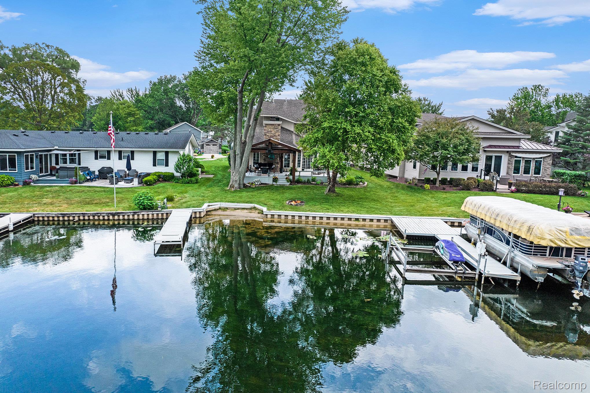 4106 Shoreview Lane