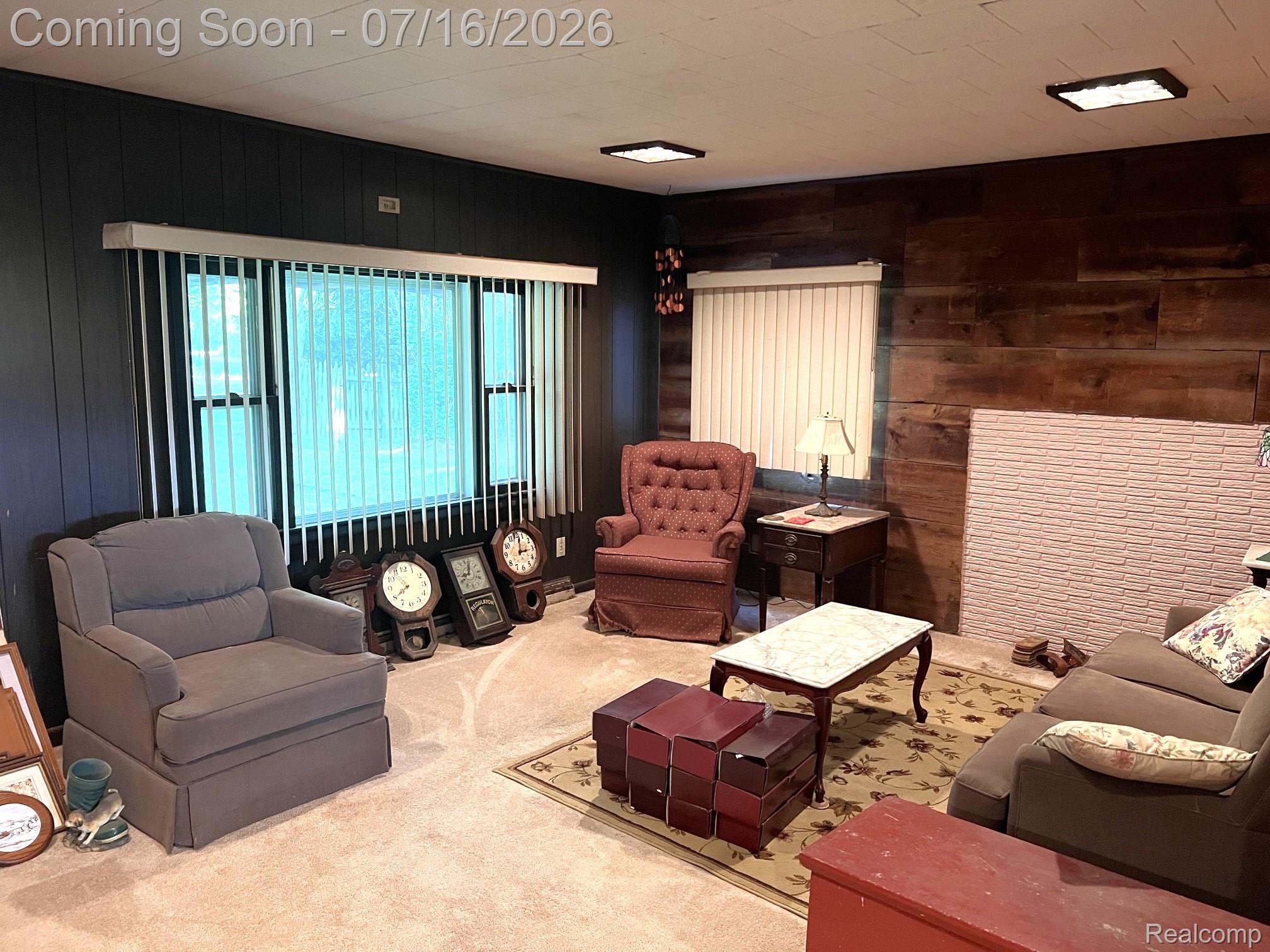904 W Lovejoy Road