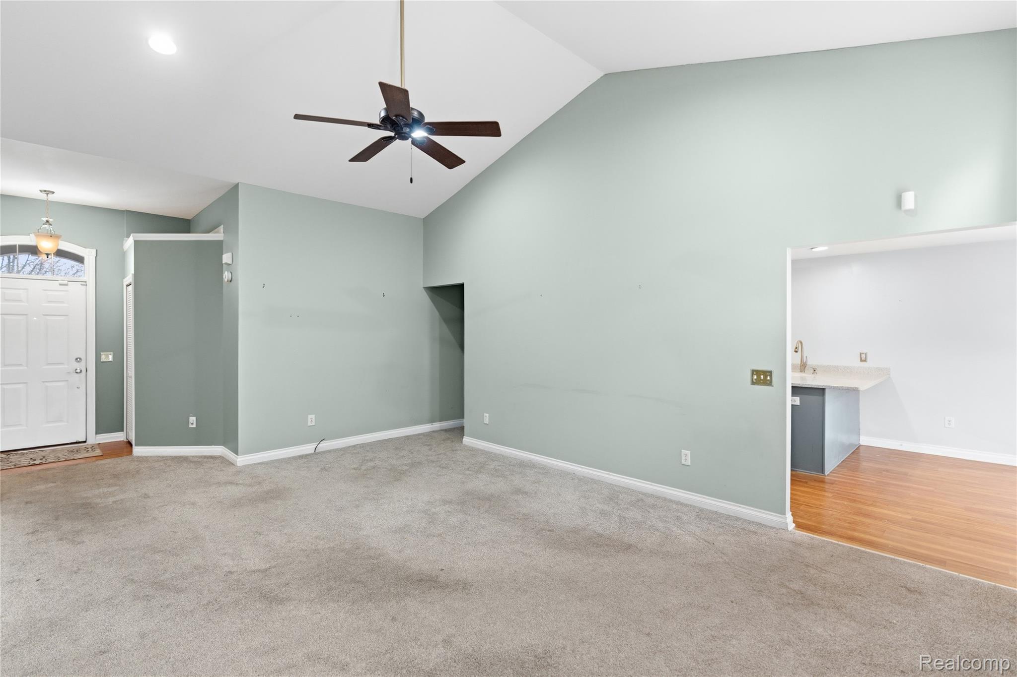 1130 Creekside Court