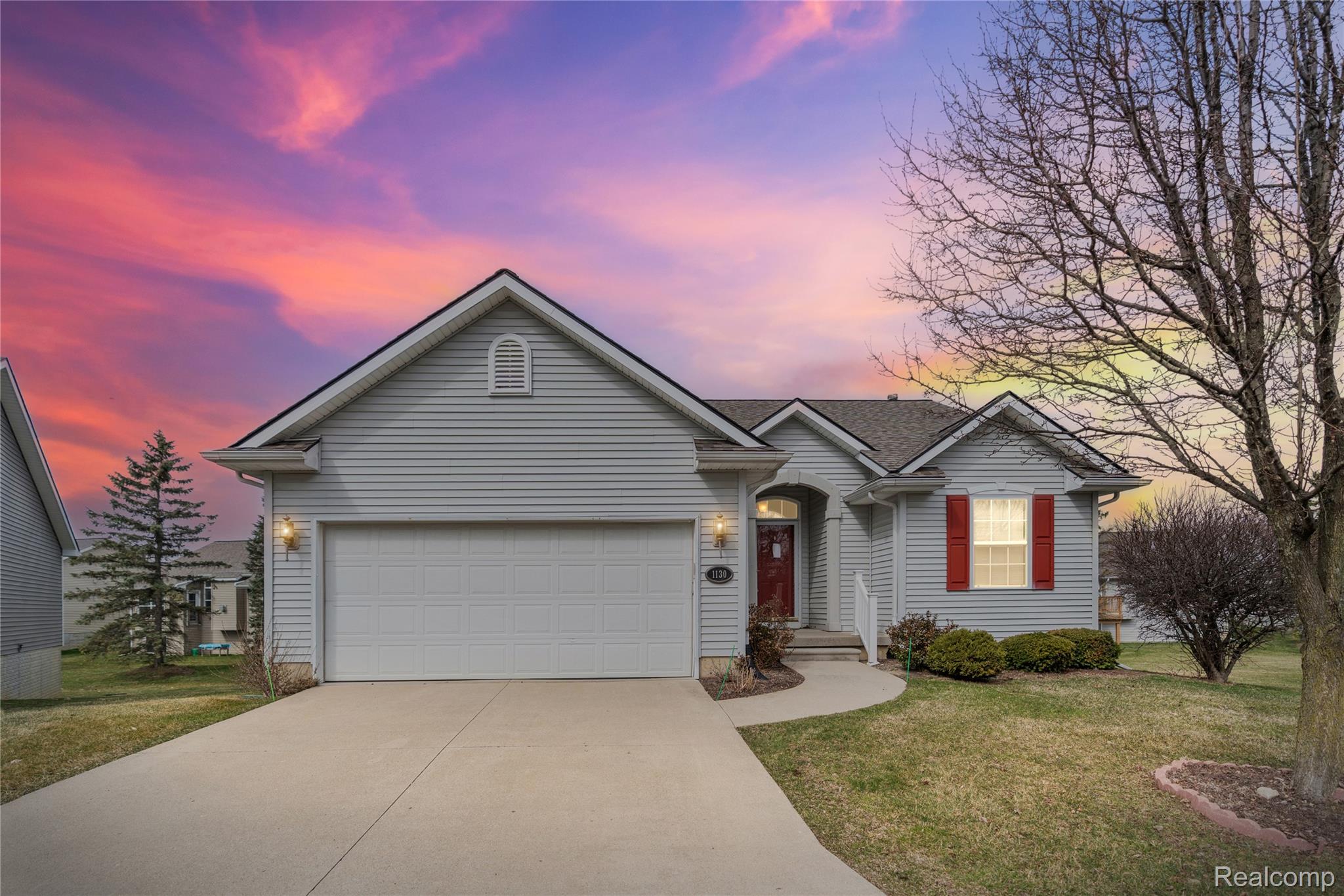 1130 Creekside Court