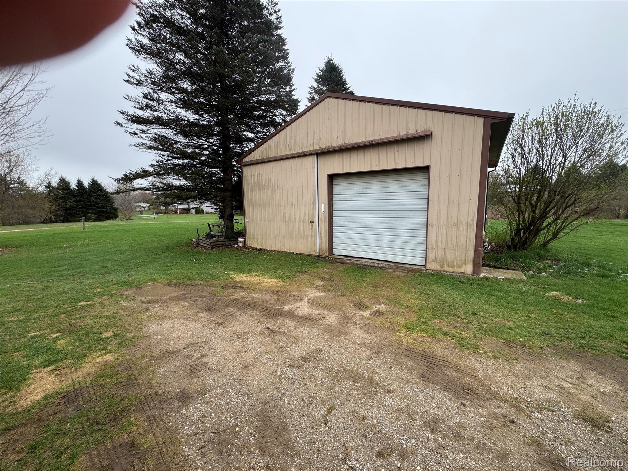 183 Carpenter Road