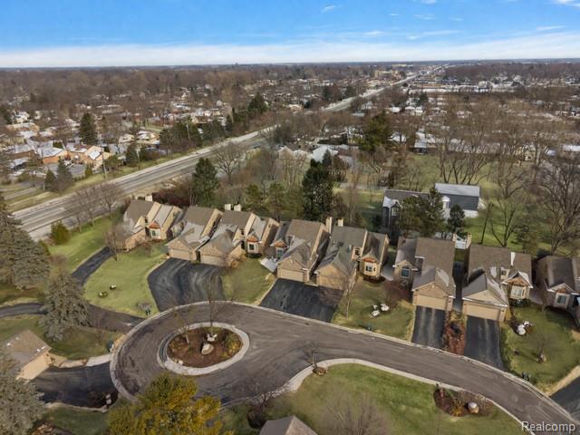 45325 Stonehedge Drive